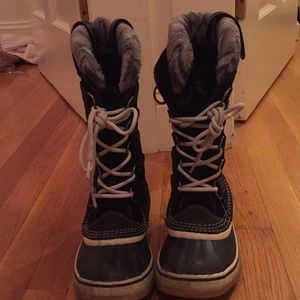 Sorel tall snow boots